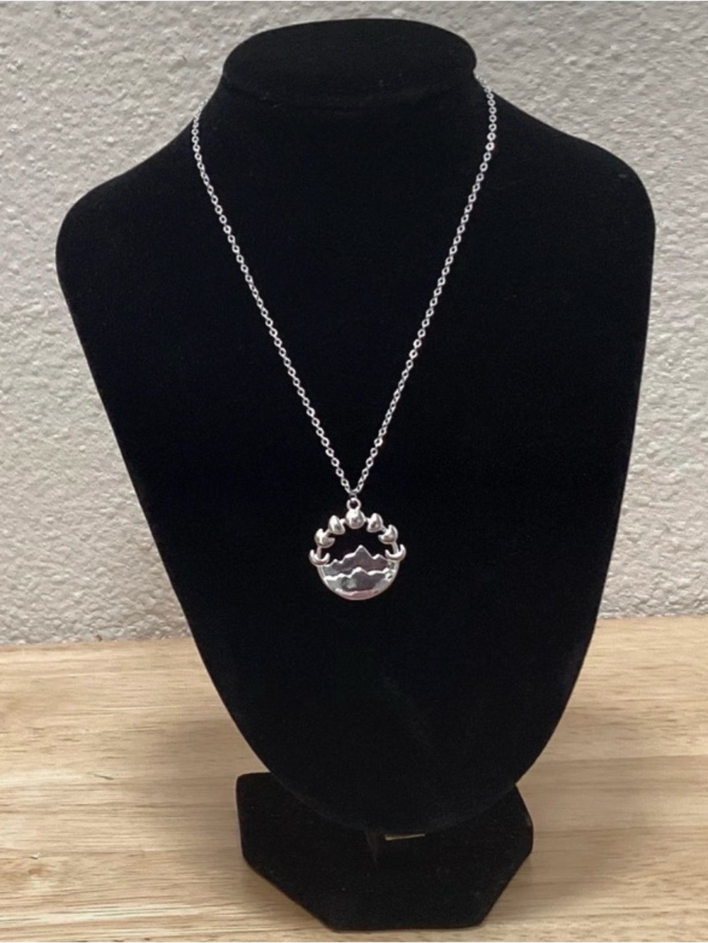 Silver-Toned Circular Pendant Necklace